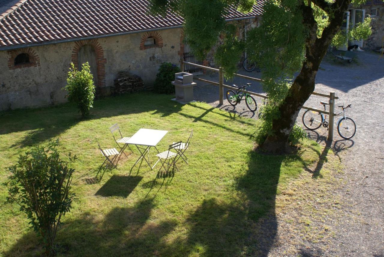 Le Logis Des Chons A La Campagne A Saint Hilaire Du Bois - Lys Haut Layon Le Plessis  Exteriér fotografie