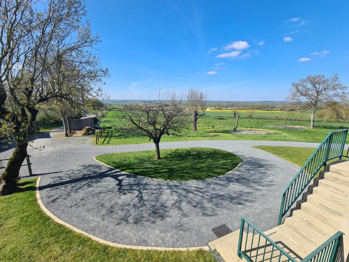 Le Logis Des Chons A La Campagne A Saint Hilaire Du Bois - Lys Haut Layon Le Plessis  Exteriér fotografie